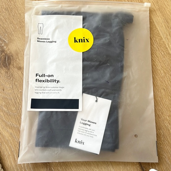 Knix leggings - Picture 1 of 3